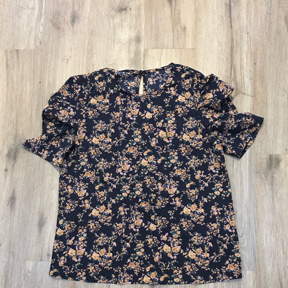 Floral Ruffle Sleeve Women's Top